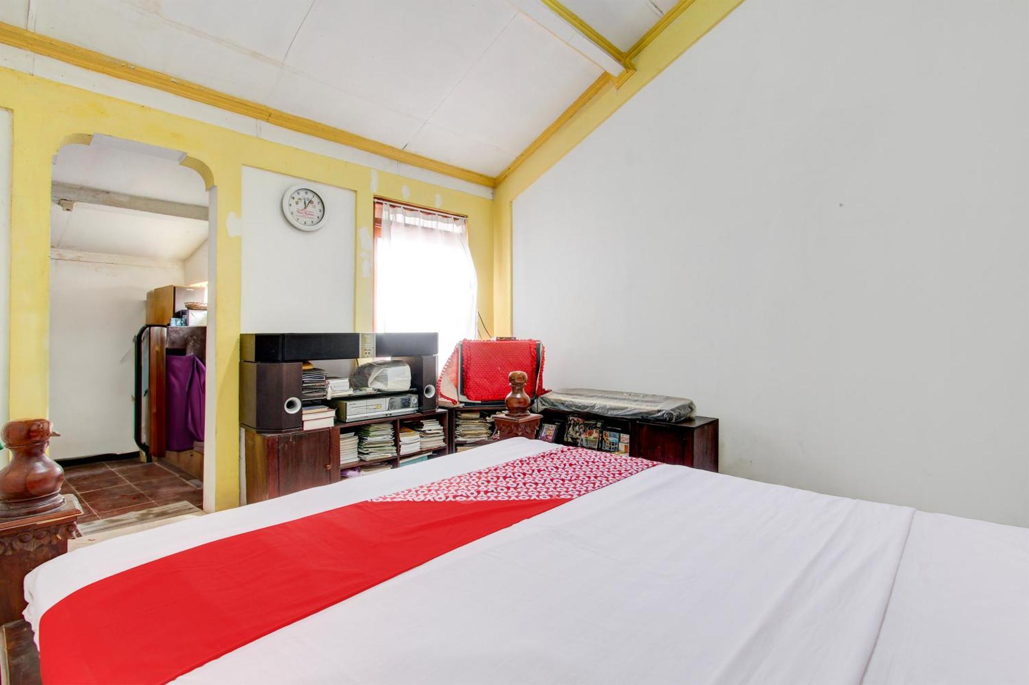Oyo 94000 Omah Citra Genia Homestay Ngaglik Exterior photo