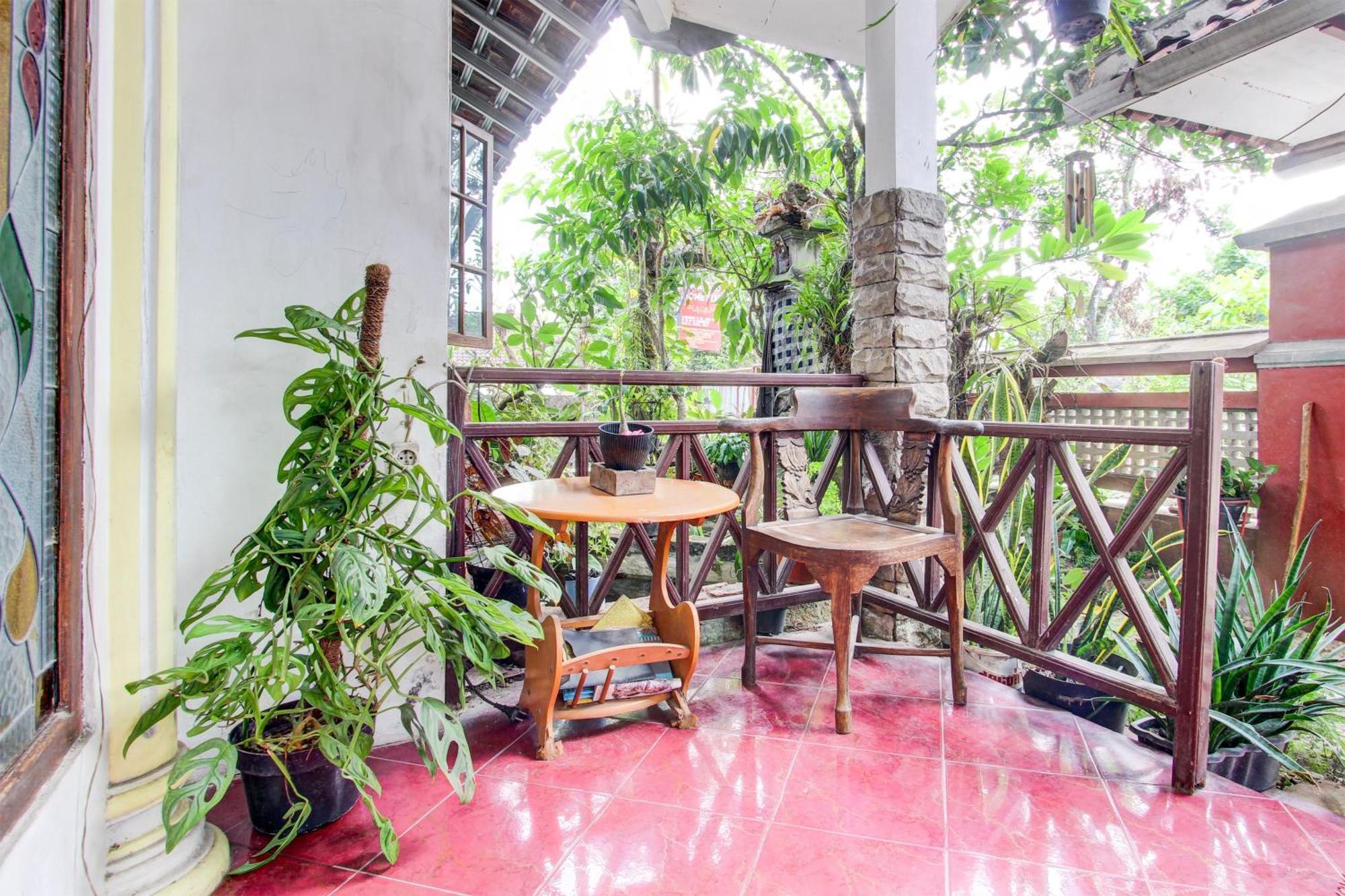 Oyo 94000 Omah Citra Genia Homestay Ngaglik Exterior photo